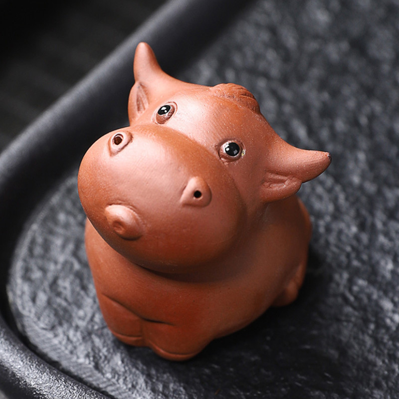 Rankų darbo purpurinis molis Miela bulių arbata Gyvūnų dvasios figūrėlės arbatos ceremonijos reikmenys arbatos rinkinys Karvės kambario dekoravimo priedai Zen Animal