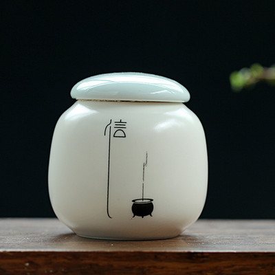 1vnt Mažas baltas porcelianinis namas Ganoderma lucidum arbatos kavos pupelių sausainių saldainiai sandariai uždarytos skardinės piliulių milteliai keraminė laikymo talpa