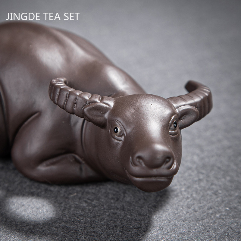 Radošums Purpura Māla tēja Mājdzīvnieks Ķīniešu laimīgo liellopu figūriņu rotājums Mājas tējas galda dekorēšana Aksesuāri Roku darbs Amatniecība