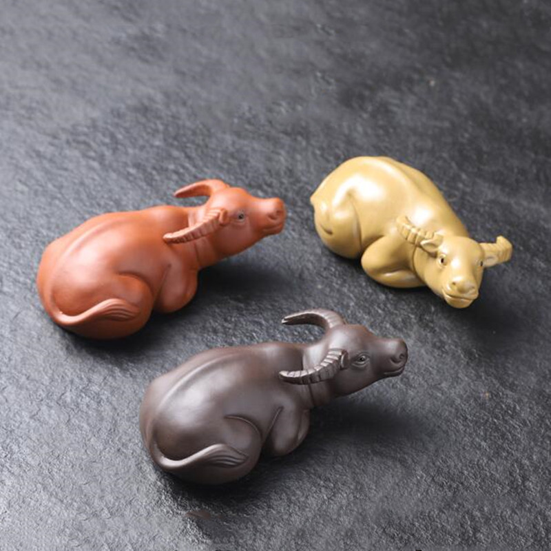 Kézzel készített lila agyag tea kisállat díszek tehénmodell szobor tea figura kínai teás asztaldísz kiegészítők asztali kézműves