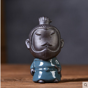 Tējas mājdzīvnieku dekorācijas var paaugstināt purpursarkano smilšu rakstāmgaldu Dzīvojamā istaba Zen mazais mūks tējas ceremonijas aksesuāri Boutique dāvanas