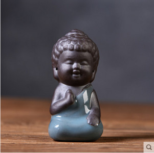 Tējas mājdzīvnieku dekorācijas var paaugstināt purpursarkano smilšu rakstāmgaldu Dzīvojamā istaba Zen mazais mūks tējas ceremonijas aksesuāri Boutique dāvanas