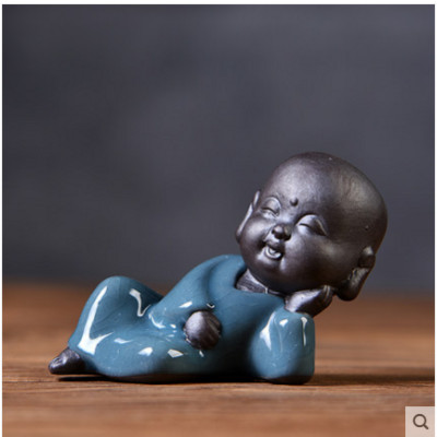 Tējas mājdzīvnieku dekorācijas var paaugstināt purpursarkano smilšu rakstāmgaldu Dzīvojamā istaba Zen mazais mūks tējas ceremonijas aksesuāri Boutique dāvanas