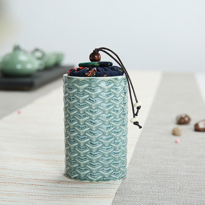 Celadon reljefs ar vāku mājas Ganoderma lucidum tēja kafijas pupiņas biskvīts konfektes aizzīmogotas kannas tabletes pulveris keramikas uzglabāšanas tvertne