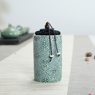 Celadon reljefs ar vāku mājas Ganoderma lucidum tēja kafijas pupiņas biskvīts konfektes aizzīmogotas kannas tabletes pulveris keramikas uzglabāšanas tvertne