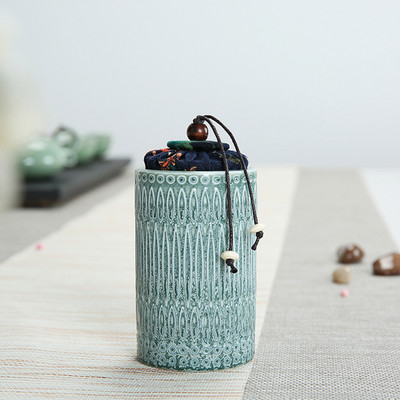 Celadon reljefs ar vāku mājas Ganoderma lucidum tēja kafijas pupiņas biskvīts konfektes aizzīmogotas kannas tabletes pulveris keramikas uzglabāšanas tvertne