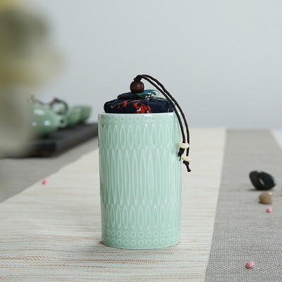 Celadon reljefs ar vāku mājas Ganoderma lucidum tēja kafijas pupiņas biskvīts konfektes aizzīmogotas kannas tabletes pulveris keramikas uzglabāšanas tvertne