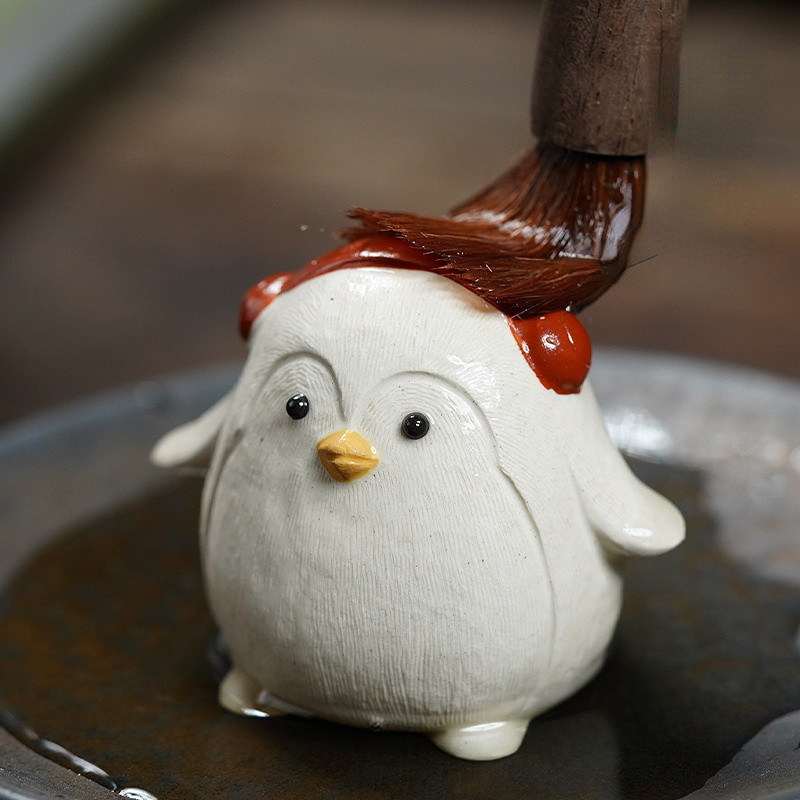 1 gab. Roku darbs purpursarkanā māla burvīgs pingvīns, dzeltens figūriņas rotājums ar pirkstu galiem, tēja, rotaļlieta, tēja Mājdzīvnieki Boutique tējas galda amatniecība