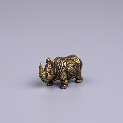 Saadaval 4 stiili Messingist ninasarvikud kujukesed Kääbikud lauaarvutite teekaunistused Klassikaline väikeloomade tee Lemmikloomade kodukaunistused