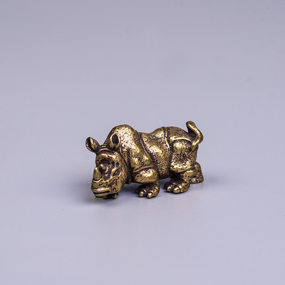 Saadaval 4 stiili Messingist ninasarvikud kujukesed Kääbikud lauaarvutite teekaunistused Klassikaline väikeloomade tee Lemmikloomade kodukaunistused