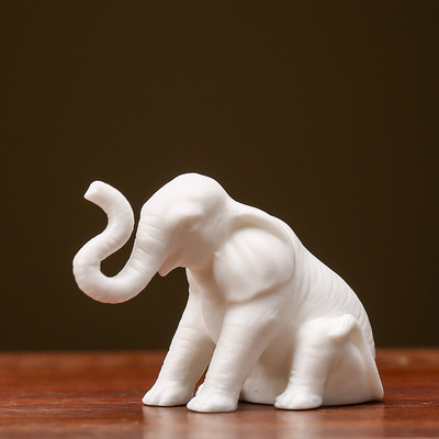 1PC Слон Керамика Маса за чай Домашни любимци Бюро Орнаменти Миниатюрни фигурки на животни Скулптура Домашен декор