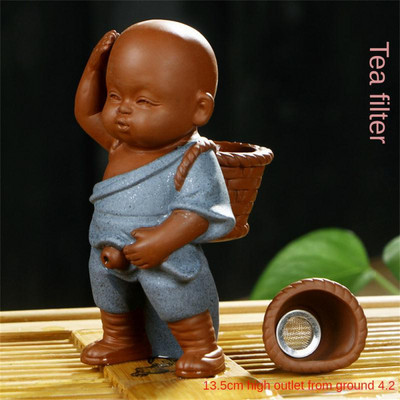 Lila Agyag Bepisilés Fiú Tea Kisállat Kerámia Kis szerzetes Kézműves Irodai Asztali Díszek Teaszűrő Szűrő Szerszám Otthoni dekoráció