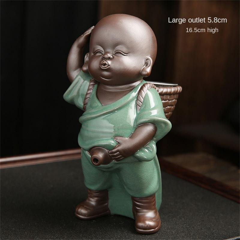 Lila Agyag Bepisilés Fiú Tea Kisállat Kerámia Kis szerzetes Kézműves Irodai Asztali Díszek Teaszűrő Szűrő Szerszám Otthoni dekoráció