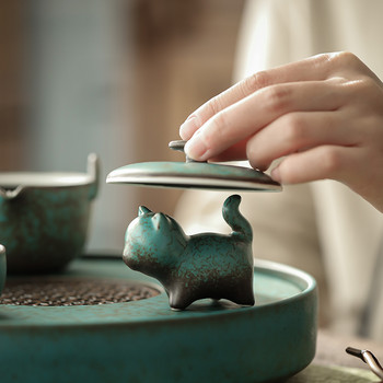 Ръчно изработено Kitty Tea Pet Home Decor Малък керамичен китайски кунг-фу комплект за чай Zen Ceremony Tea Ornament Figure Pet Cat Tea Pet