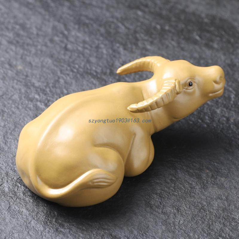 Boutique ar rokām darināta purpura māla tēja mājdzīvnieku rotājumi Lucky Cattle Statue Animal Tea