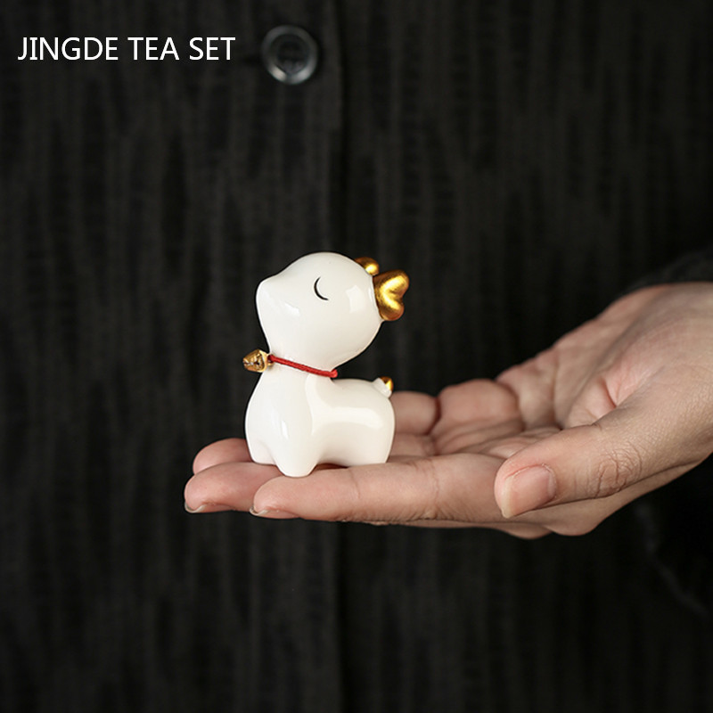 Jauki keramikas tējas mājdzīvnieku rotājumi Boutique Brieža skulptūra Tējas figūriņas rotājums Laimīgās tējas paplātes piederumi Tējas servīzes dekors Amatniecība