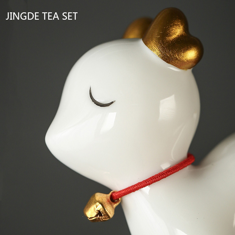 Jauki keramikas tējas mājdzīvnieku rotājumi Boutique Brieža skulptūra Tējas figūriņas rotājums Laimīgās tējas paplātes piederumi Tējas servīzes dekors Amatniecība