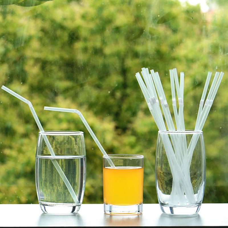 100 vnt vienkartiniai geriamieji šiaudeliai Daugiaspalviai plastikiniai šiaudeliai virtuvės reikmenims Baro vakarėliui Vestuvių gėrimų kokteilių gėrimas lankstus