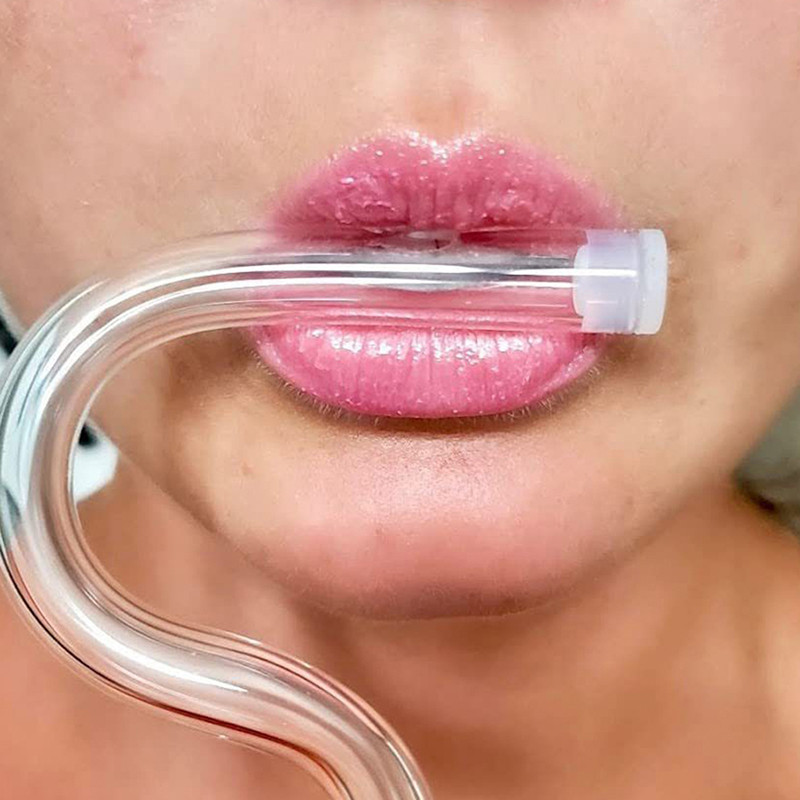 Madingi šiaudeliai nuo raukšlių Daugkartinio naudojimo stikliniai geriamieji šiaudeliai, lenkti, nesiraukšlinti šiaudeliai, apsaugantys nuo raukšlių Šoniniai šiaudeliai su šepečiais