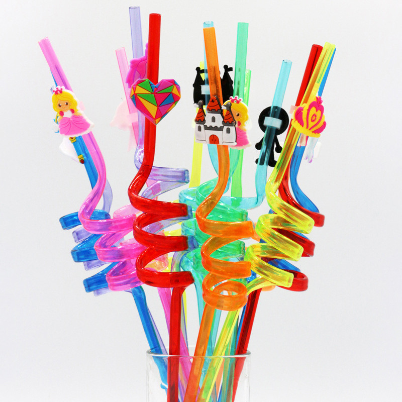 1 vnt Cartoon Panda plastikiniai spiraliniai gėrimo šiaudeliai, naudojami gimtadienio vakarėliui su vyno puodeliu