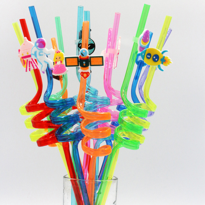 1 vnt Cartoon Panda plastikiniai spiraliniai gėrimo šiaudeliai, naudojami gimtadienio vakarėliui su vyno puodeliu