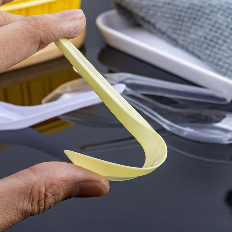 60 vnt Mini vienkartinis šaukštelis Namų virtuvė Skaidrus plastikinis vienkartinis sriubos šaukštai Virtuvės įrankis želė ledų desertų užkandžiui