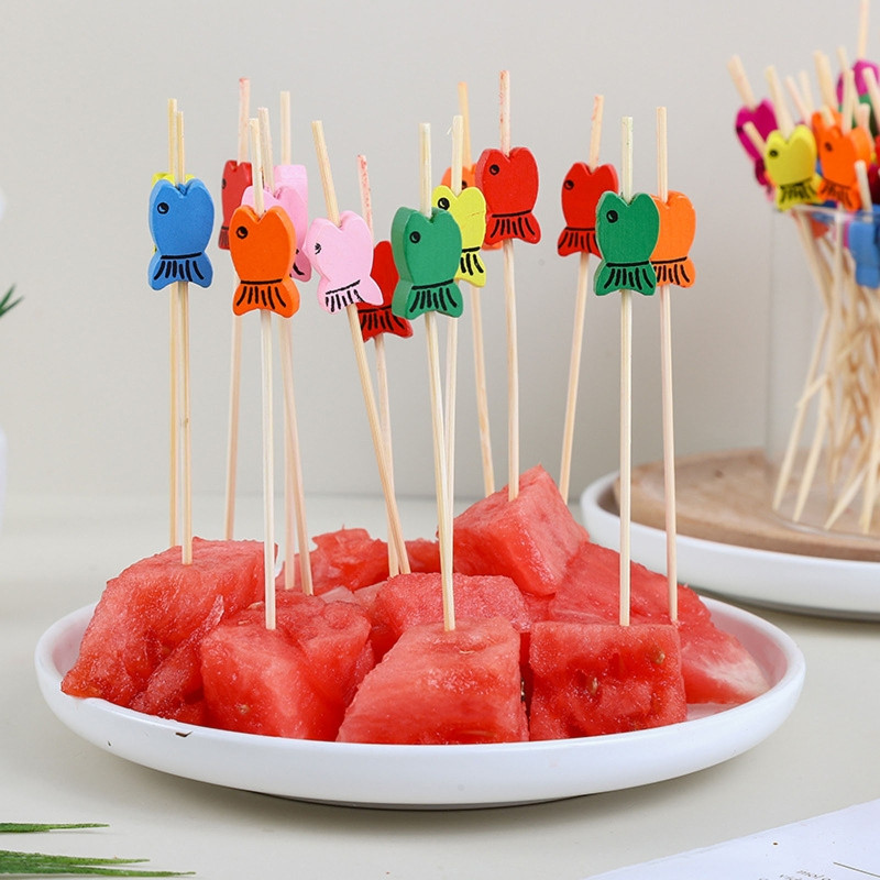 A0KE vienkartinės bambuko vaisių lazdelės Tortų lazdelės gėrimų lazdelės vaisių šakutės kokteilių dantų krapštukai desertinės salotos lazdelės žuvies formos