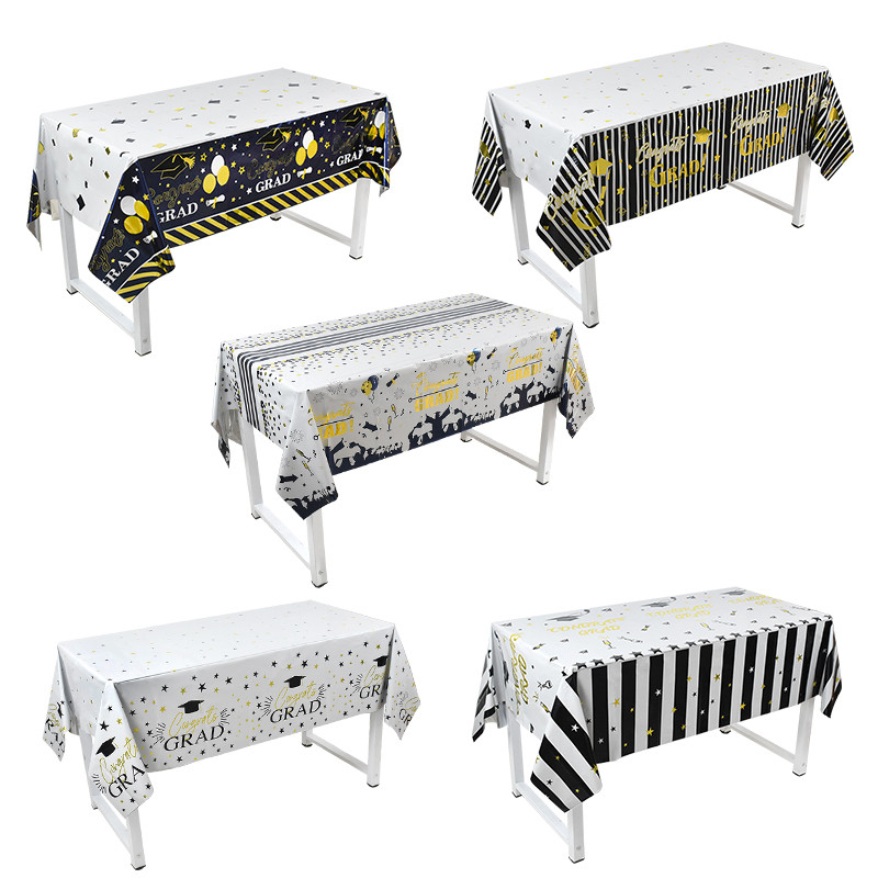 Izlaiduma sezonas galdauts 2023 Apsveicam Izlaiduma sezonas tematiskās ballītes Vienreizējās lietošanas galda dekorēšanas piederumi Plastmasas galdauts