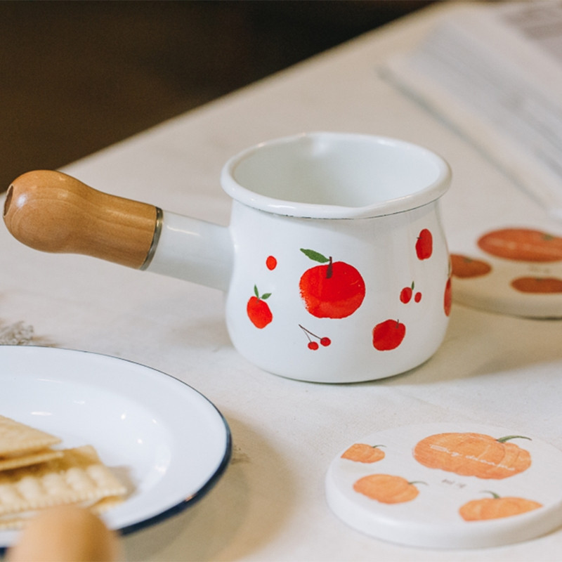 Väike majapidamispiimapott, mis sobib ketšupi moosi ja pudru jaoks, sobib ideaalselt soojendamiseks kastmete kastmed, piim, kerge