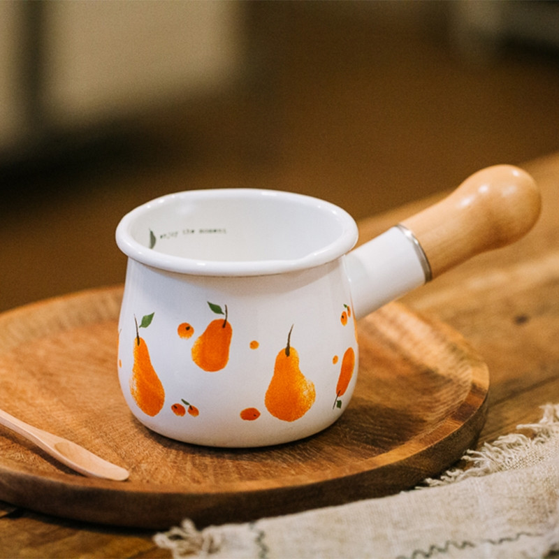 Väike majapidamispiimapott, mis sobib ketšupi moosi ja pudru jaoks, sobib ideaalselt soojendamiseks kastmete kastmed, piim, kerge