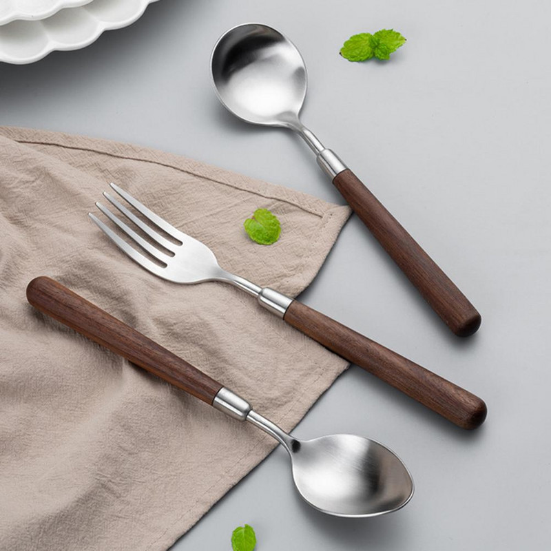 Karote Dakša Galda piederumi Pārtikas kvalitātes koka rokturi Karotes dakša Gludas virsmas nerūsējošā tērauda galda piederumi ikdienas lietošanai