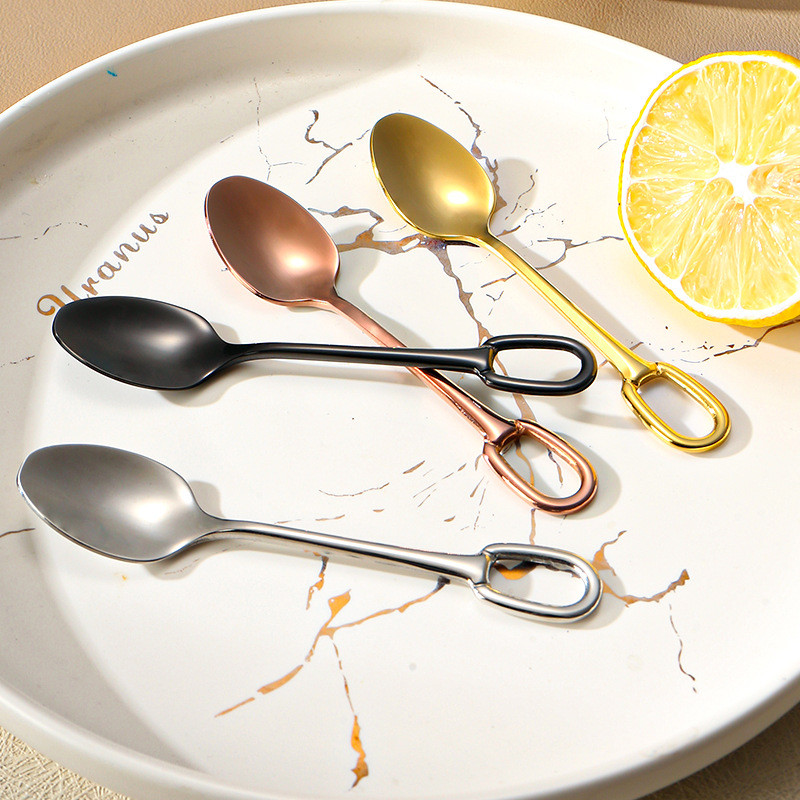 304 nerūsējošā tērauda karote ar iekarināmiem caurumiem Radoša kafijas karote garšvielu burciņa karote Daudzfunkcionālas mini maisīšanas karotes