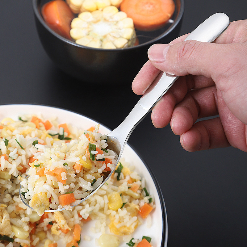 Nerūsējošā tērauda bērnu zupa Rīsu karote ar garu rokturi, kauss apaļa galva, ēdamkarotes Mājas galda piederumi, jauni virtuves piederumi