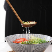 1 db fából készült japán stílusú kanál többfunkciós leveses kanál hőszigetelő hosszú nyelű Ramen szűrőszűrő konyhai étkészlet