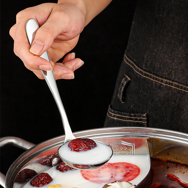 Nauja ilga rankena Pagilinti rameno sriubos šaukštas kaušelis kiaurasamtis nerūdijančio plieno stalo reikmenys, valgomieji šaukštai, virtuvės reikmenys