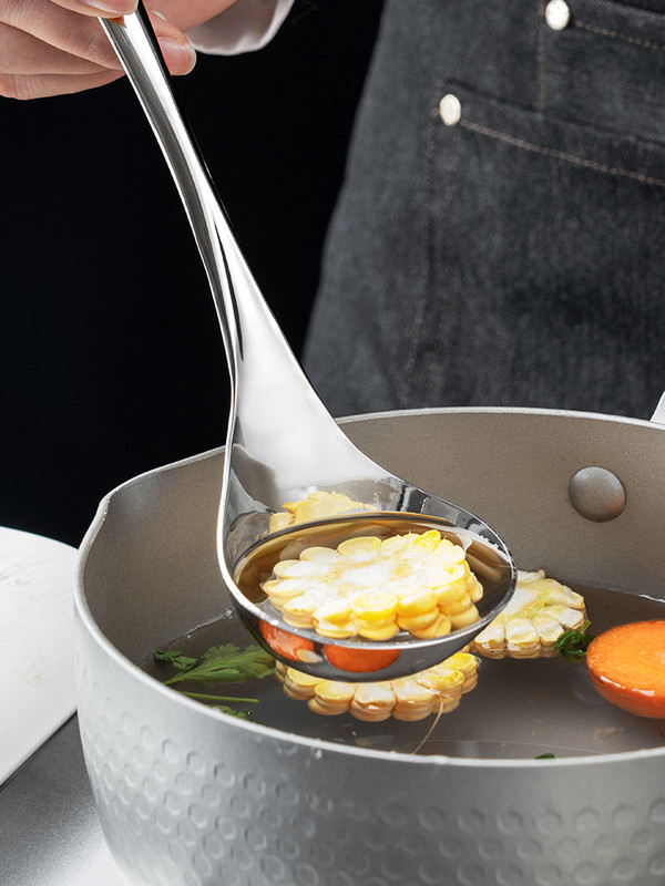 „Onlycook“ didelis sriubos šaukštas 304 nerūdijančio plieno didelis šaukštas, tinkamas maistui, buitinė ilga rankena karšto puodo šaukštas, apsaugantis nuo nuplikimo