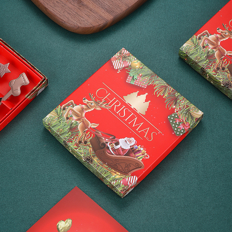 4gab Ziemassvētku karotes dakšiņu komplekts dāvanu galda piederumi Sniegavīrs Zeķu galda piederumi Deserta karote Augļu dakšiņa Kafijas karote dāvana Nerūsējošais tērauds