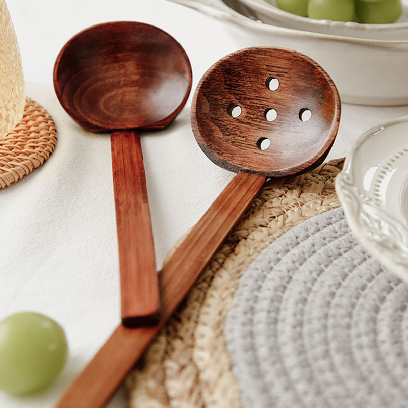 Mediniai stalo reikmenys Japoniškas ilgas rankenas rameno šaukštas mielas sriubos kaušas Namai valgomieji šaukštai karšto puodo skimeris Nauji virtuvės reikmenys