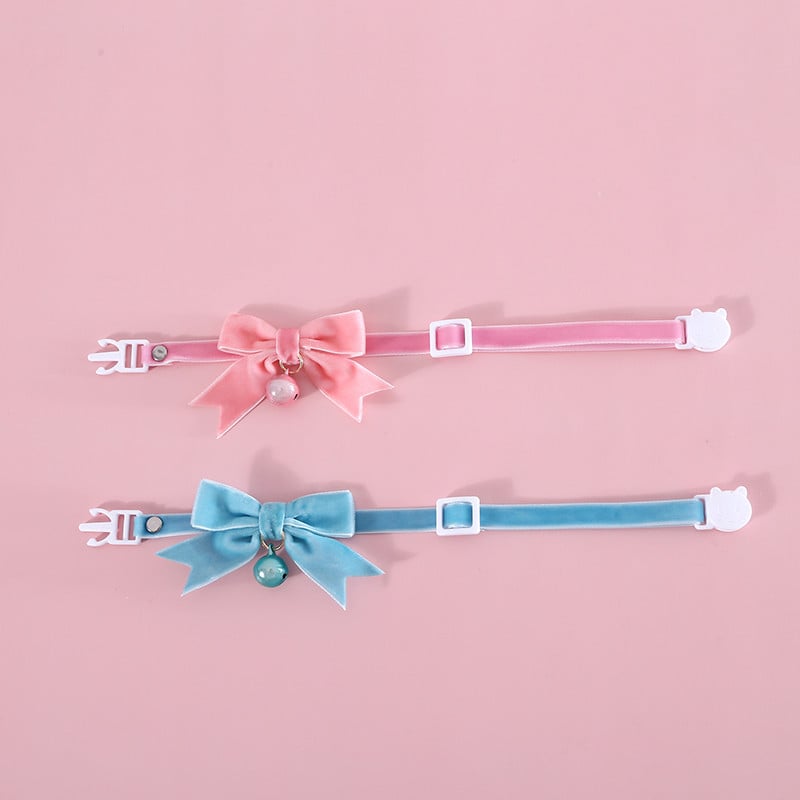 Kasside kaelakee sametest vibukaelarihm kellukesega kutsikahoolduse tarvikud Reguleeritavad pehmed lämbumisvastased lemmikloomad õues käimise tarvikud