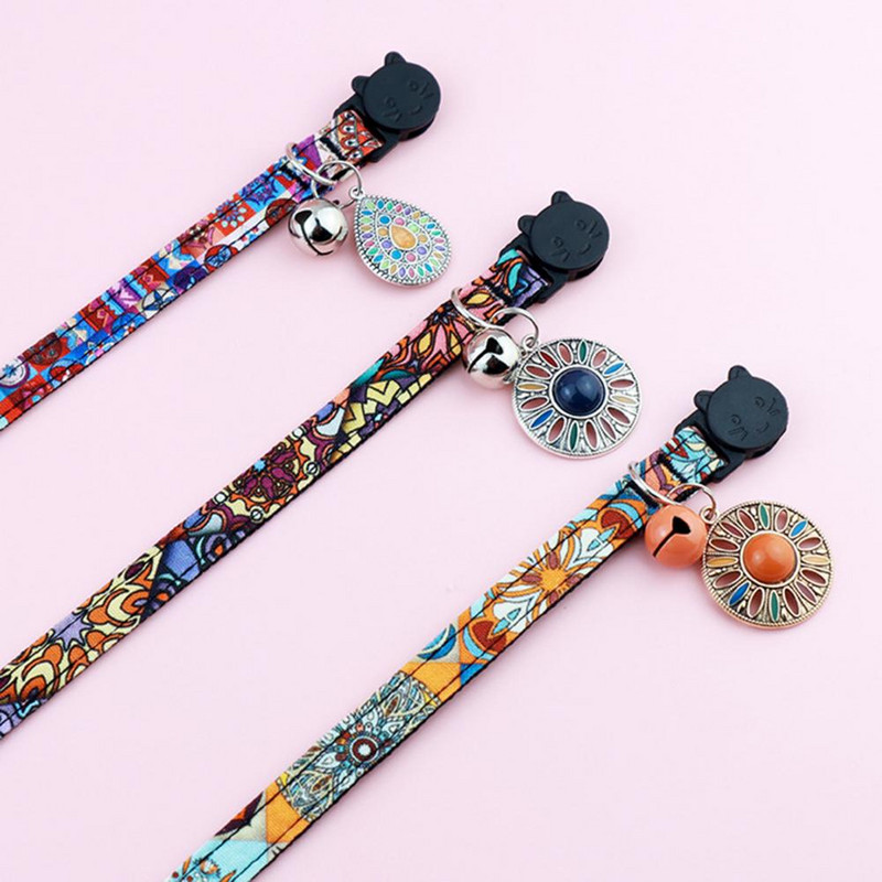 Kaķa apkakles regulējama ātri nolaižama izsmalcināta drukas mājdzīvnieka kakla siksna Ērts drošības joslas izsekotāja aizsargmaciņš priekš AirTag