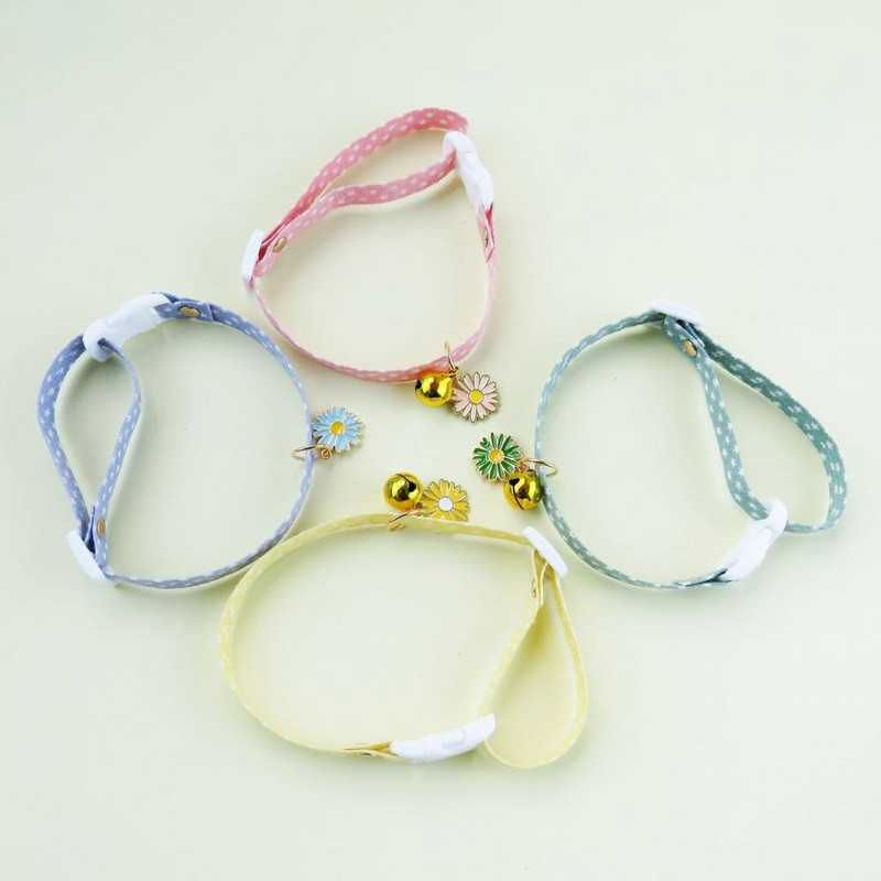 Ērta pavasara kaklasiksna ar zvana kulonu, regulējama mājdzīvnieka kaklarota maziem un vidējiem suņiem kaķiem zvana kakla siksna Drošs mājdzīvnieku aksesuārs