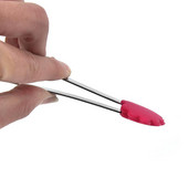 1Gb izlases krāsas nerūsējošā tērauda virtuves knaibles Mazas, mīļas pārtikas knaibles Neslīdošas silikona uzgaļa knaibles Mazas virtuves knaibles