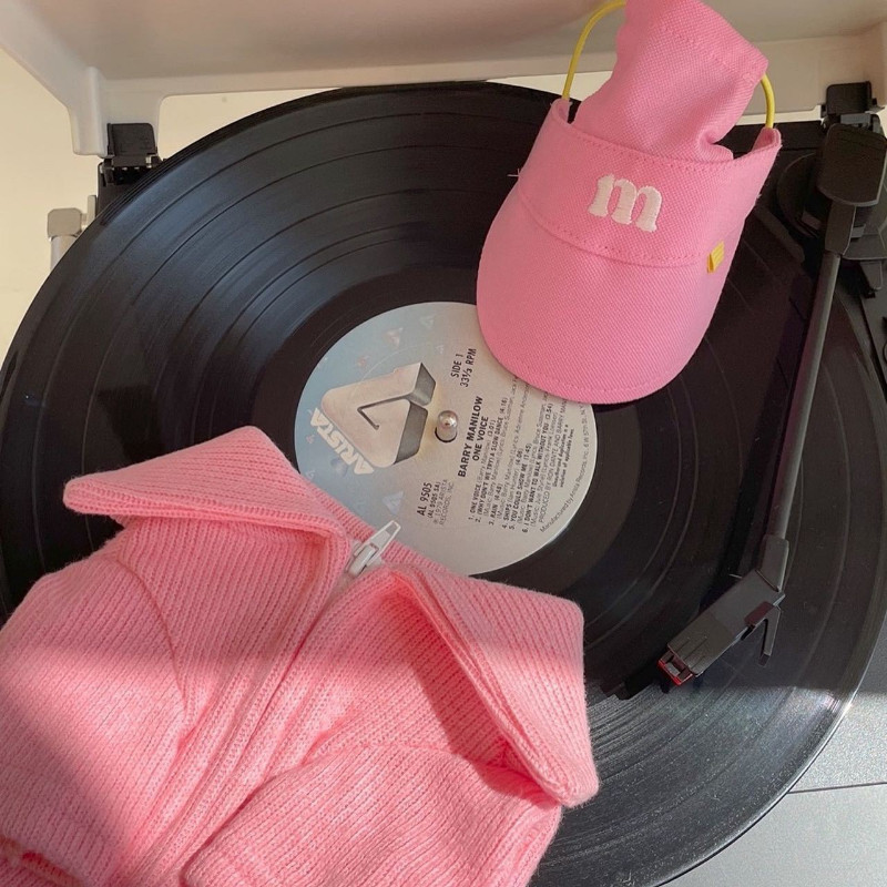 Divat INS Hímzett háromszínű Sun Dogs Kalapok Visor Kalap Kutya Kisállat Elasztikus Malac orr Csat Állítható Kalapok Kölyök Kiegészítők