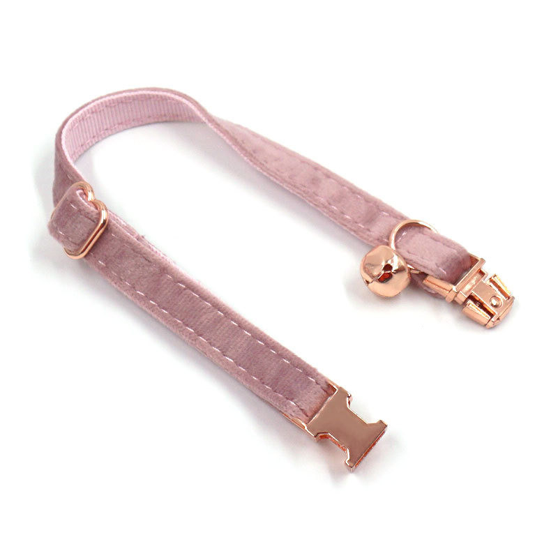 Bársonyos macskanyakörv csengővel, egyszínű kiskutya chihuahua nyaklánc, állítható, elvesztést gátló kutya csípős kisállat kiegészítők