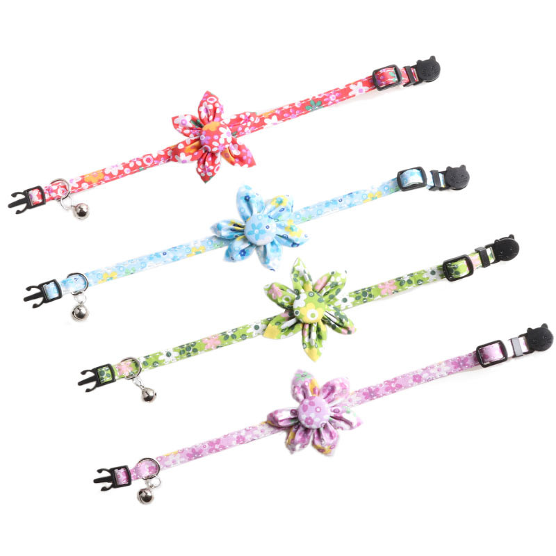 Floral Animal de companie Guler pentru pisici Accesorii pentru câini Colier cu clopoțel Chaturi Arc Bandana Colier floarea-soarelui Rechizite pentru capre Breakaway Charm