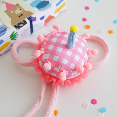 Aranyos kalap születésnapi tortával gyertyákkal Ajándék tervezés Születésnapi parti fejpánt 3D torták Gyerekek Gyerek fejfedők Kiegészítők