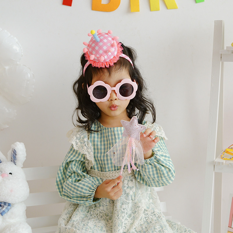 Aranyos kalap születésnapi tortával gyertyákkal Ajándék tervezés Születésnapi parti fejpánt 3D torták Gyerekek Gyerek fejfedők Kiegészítők