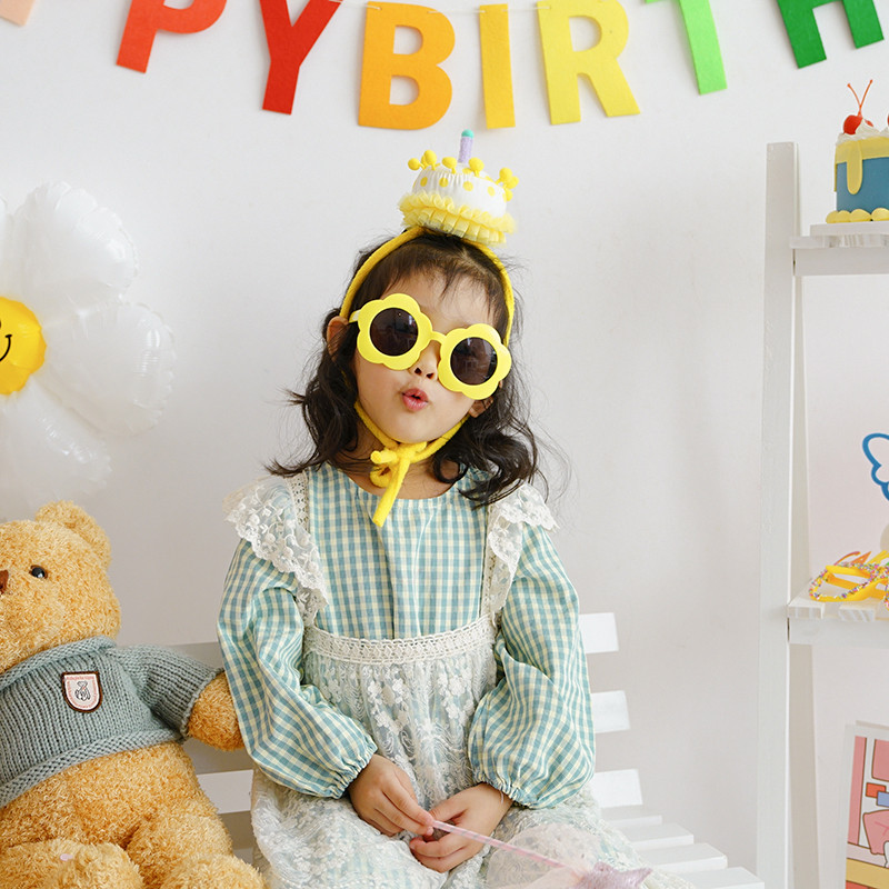 Aranyos kalap születésnapi tortával gyertyákkal Ajándék tervezés Születésnapi parti fejpánt 3D torták Gyerekek Gyerek fejfedők Kiegészítők