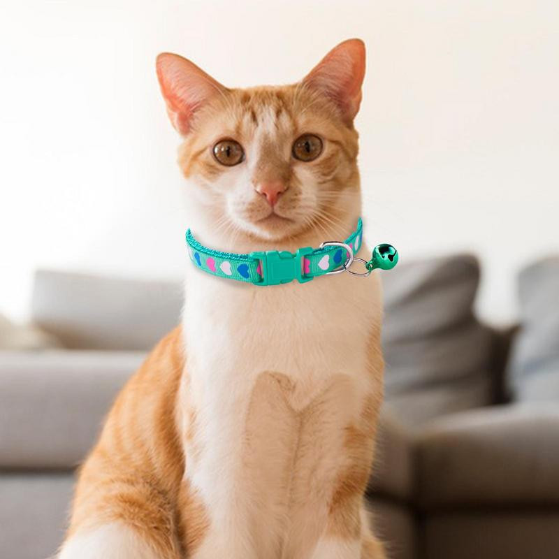 Mājdzīvnieku kaklasiksnas suņiem Modes noņemama mājdzīvnieka kaķa kakla siksna krāsains raksts jauks zvaniņš regulējamas kaklasiksnas kaķēnam suņa kucēnam