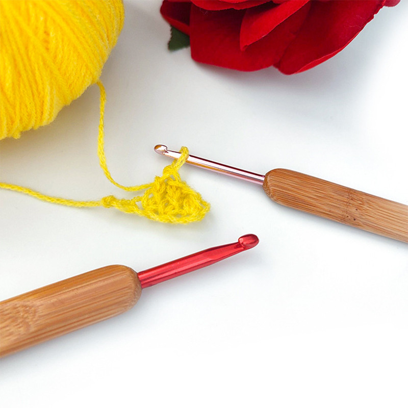 1 vnt. nėrimo kabliukas, bambukinės mezgimo adatos, nėrimo adatos, metalinės galvutės, megztinio adata „pasidaryk pats“ mezgimo įrankis, skirtas pynimui